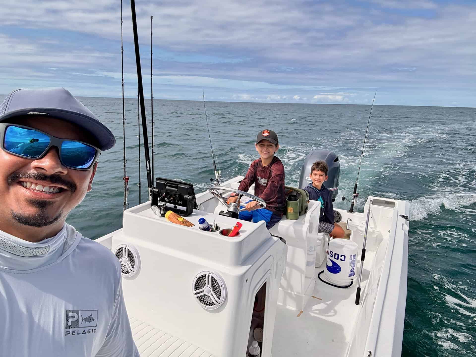 Captain Fabian and Fly Legend crew fishing in Quepos Costa Rica